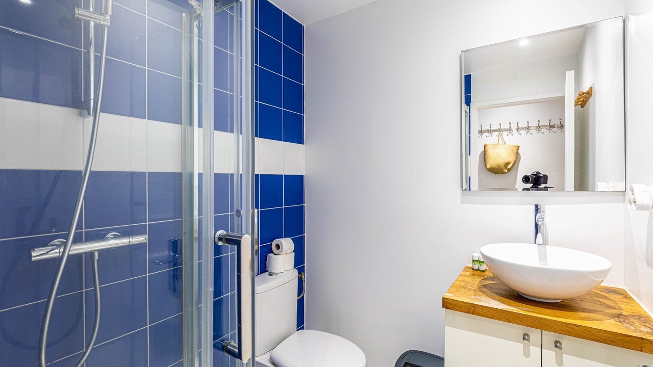 Photo of Bathroom in Quartier de la Chapelle