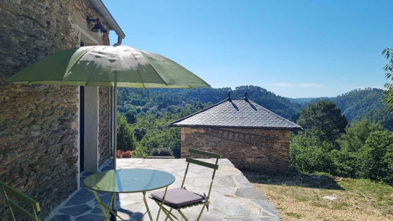 Photo of Outdoor in Saint-Julien-des-Points