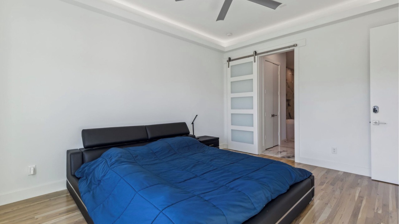 Photo of Bedroom in Farmers Branch
