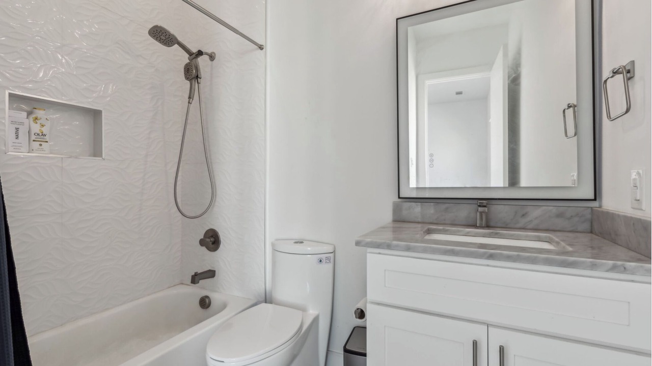 Photo of Bathroom in Farmers Branch