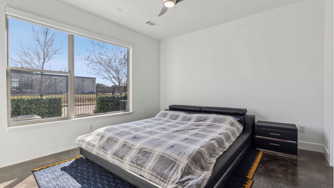 Photo of Bedroom in Farmers Branch
