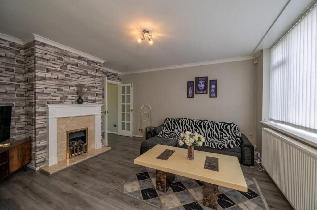 Photo of Livingroom in Shirley