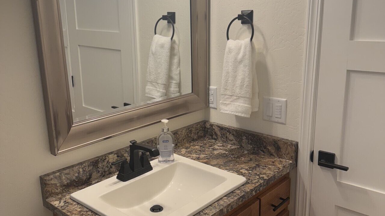 Photo of Bathroom in Harbor