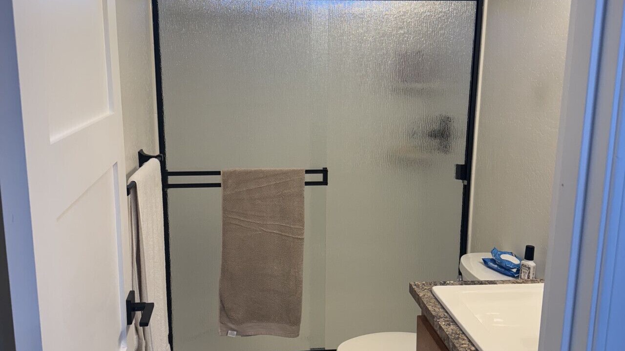 Photo of Bathroom in Harbor