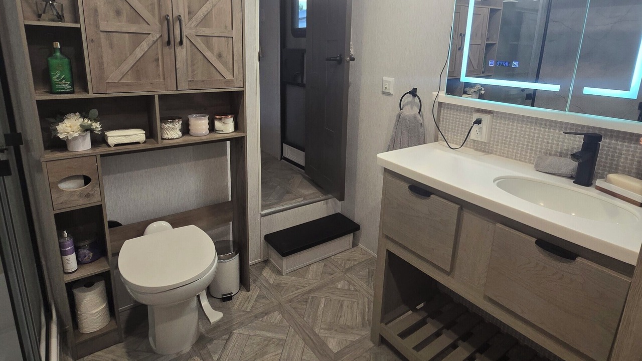 Photo of Bathroom in Russell