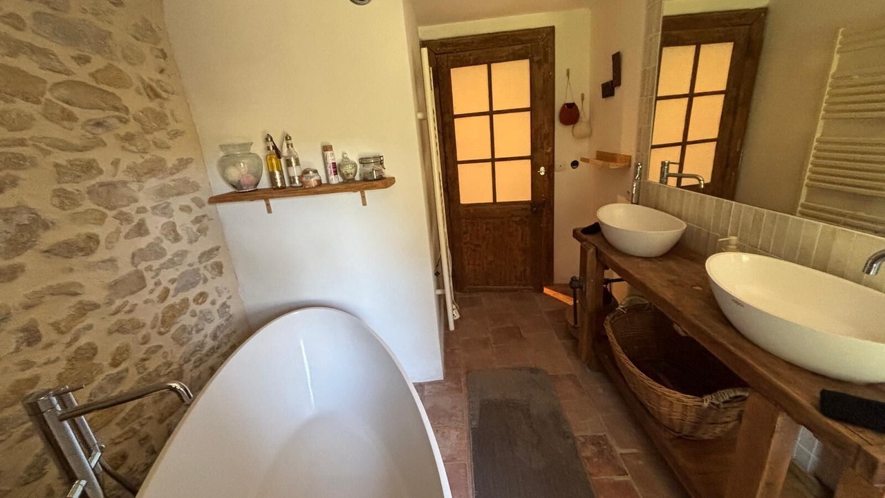 Photo of Bathroom in Boisset-et-Gaujac