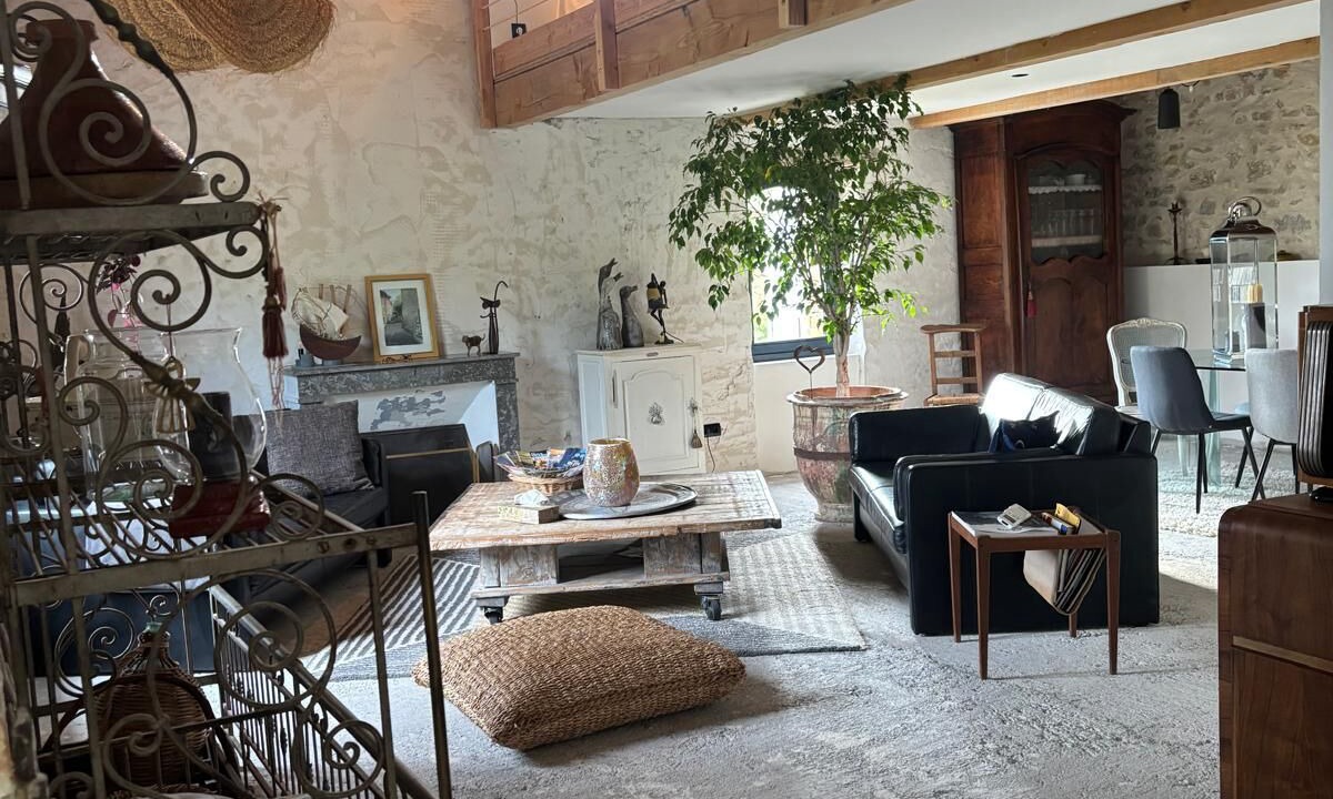 Photo of Livingroom in Boisset-et-Gaujac