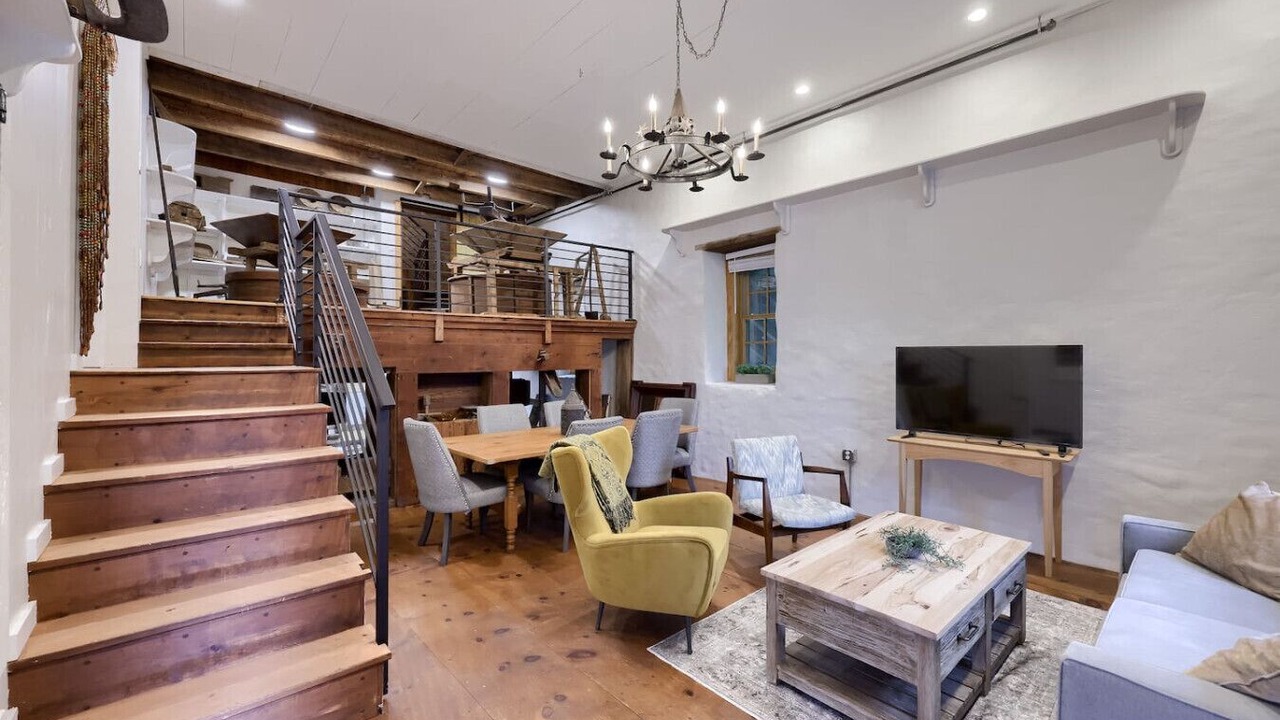 Photo of Livingroom in Stouchsburg