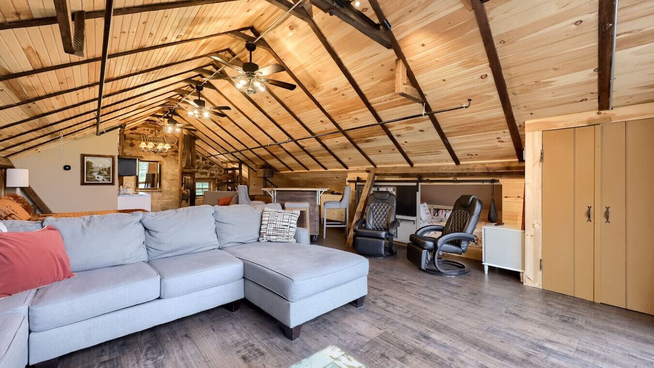 Photo of Livingroom in Stouchsburg