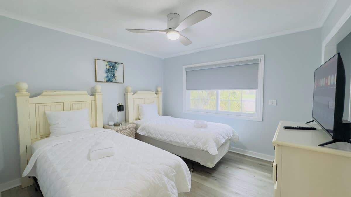 Photo of Bedroom in Crescent Beach