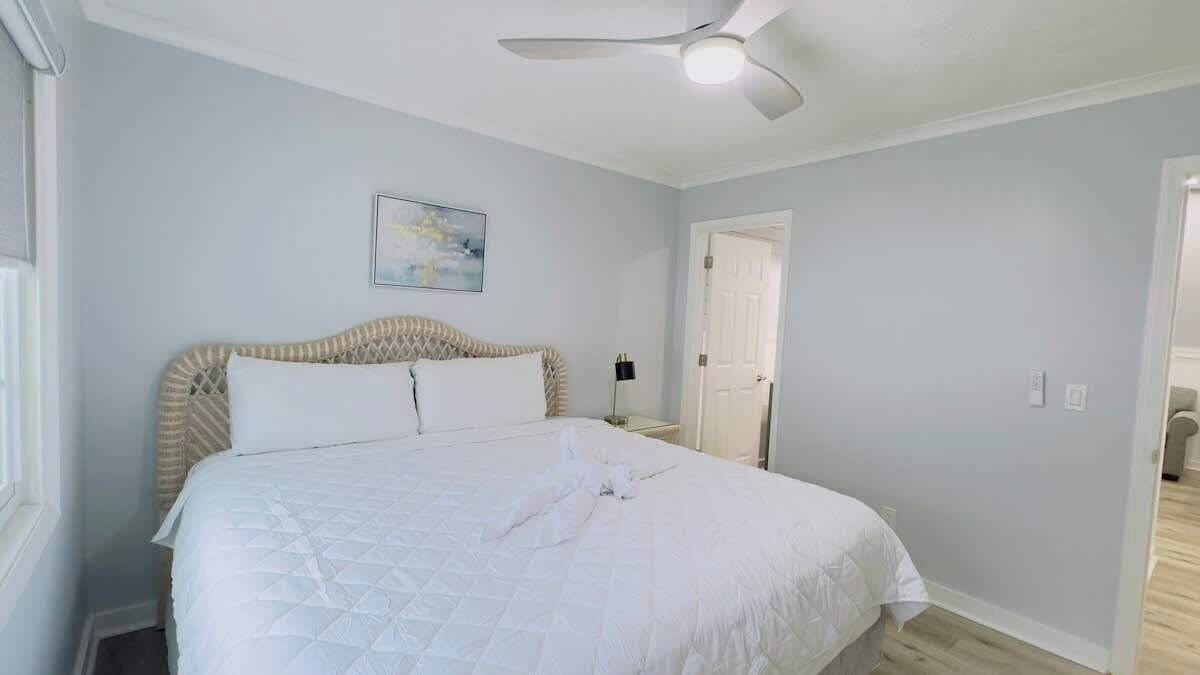Photo of Bedroom in Crescent Beach