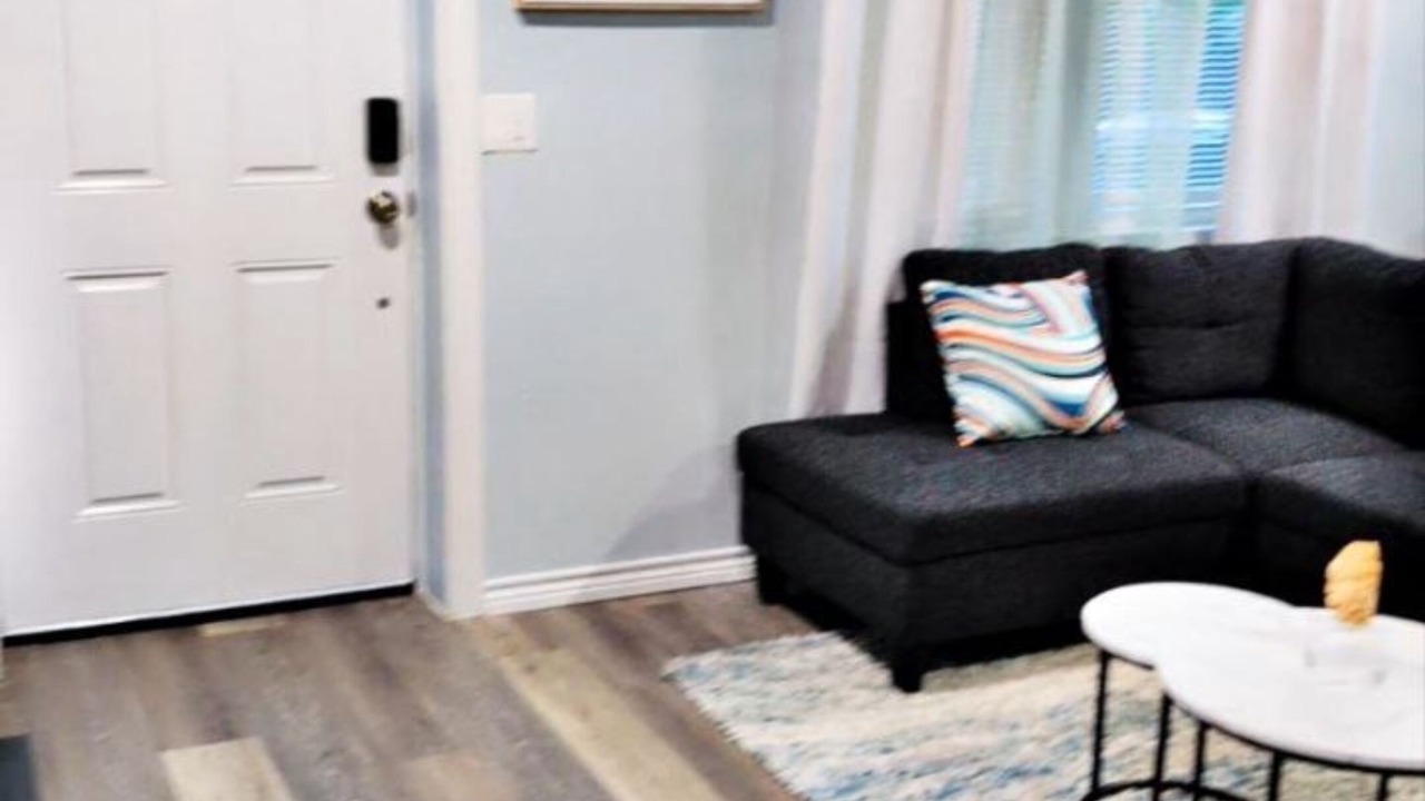 Photo of Livingroom in Central Oklahoma City
