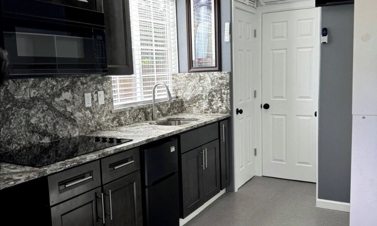 Photo of Kitchen in Aloha