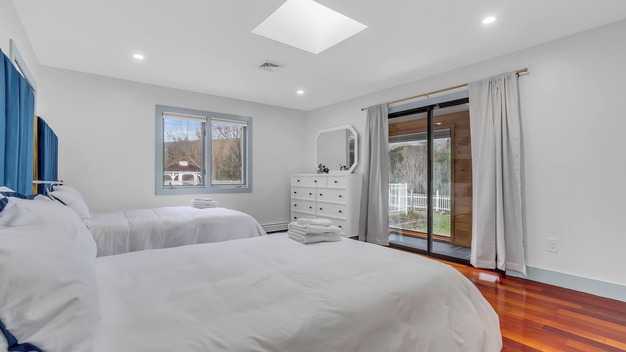 Photo of Bedroom in Monroe