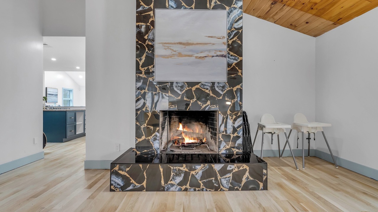 Photo of Others in Monroe