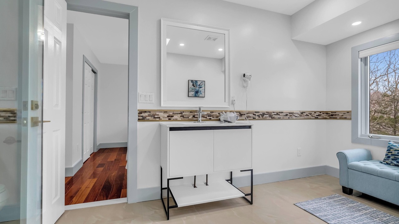 Photo of Others in Monroe