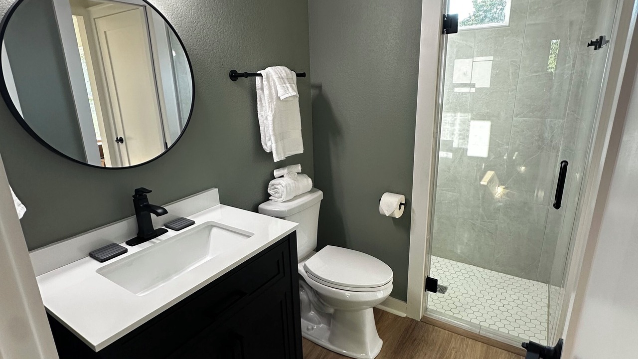 Photo of Bathroom in Crowley