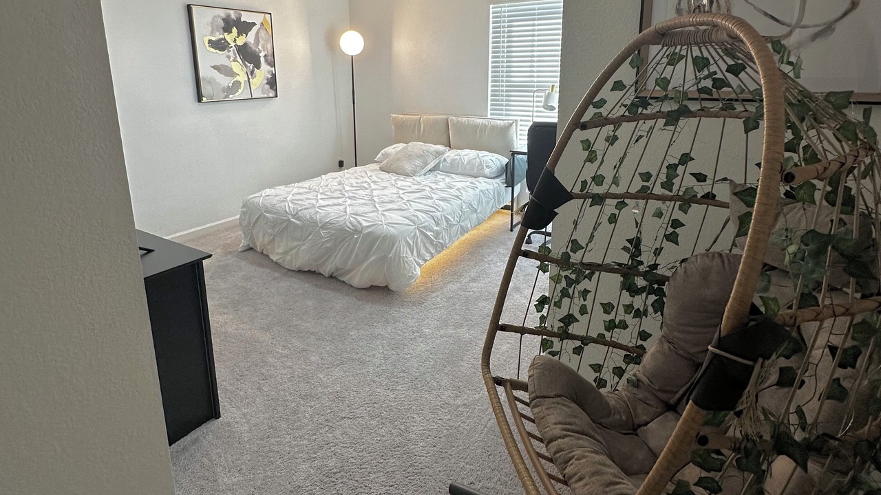 Photo of Bedroom in Glenn Heights