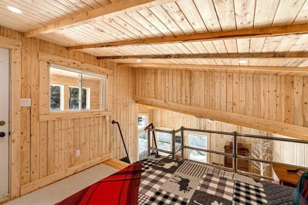 Photo of Bedroom in Gloucester County