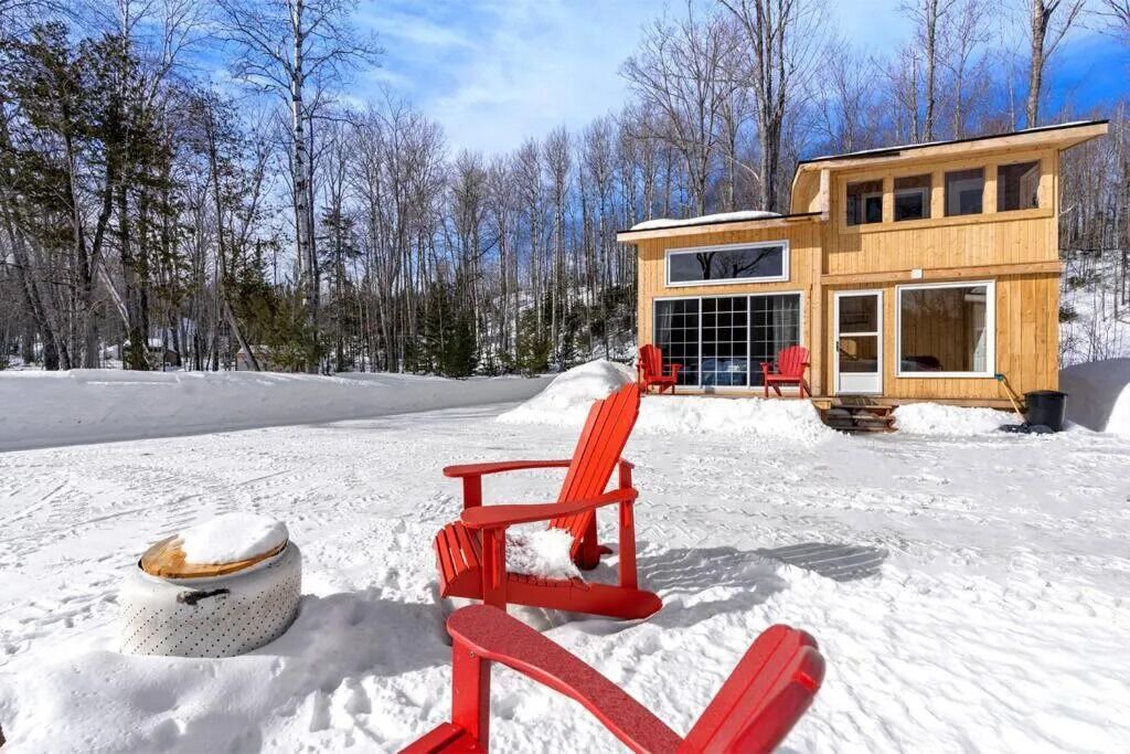 Photo of Patio Balcony in Gloucester County