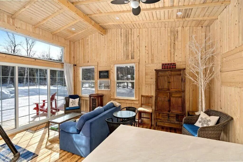 Photo of Livingroom in Gloucester County