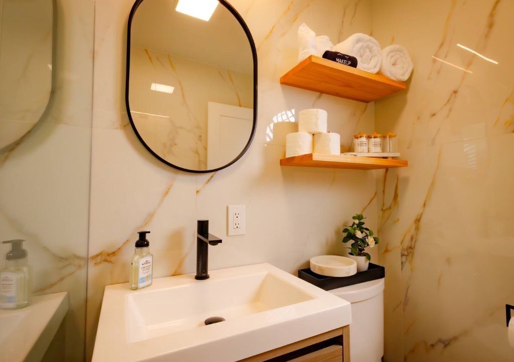 Photo of Bathroom in Winter Gardens