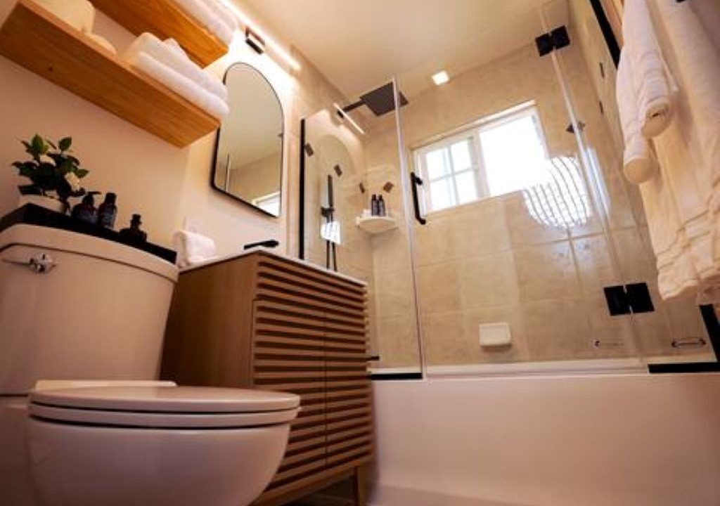 Photo of Bathroom in Winter Gardens
