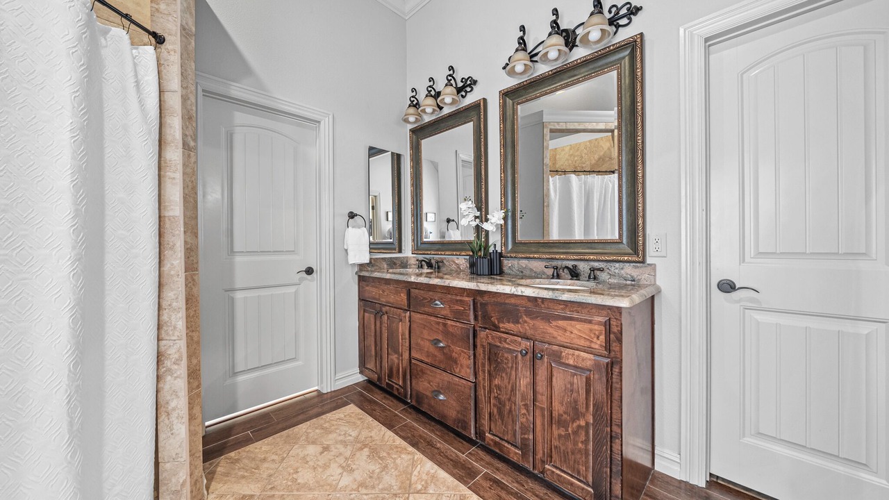 Photo of Bathroom in Fort Smith