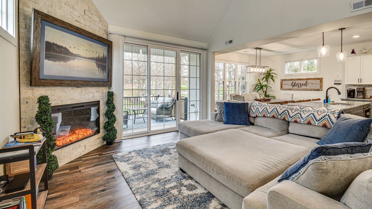 Photo of Livingroom in Huddleston