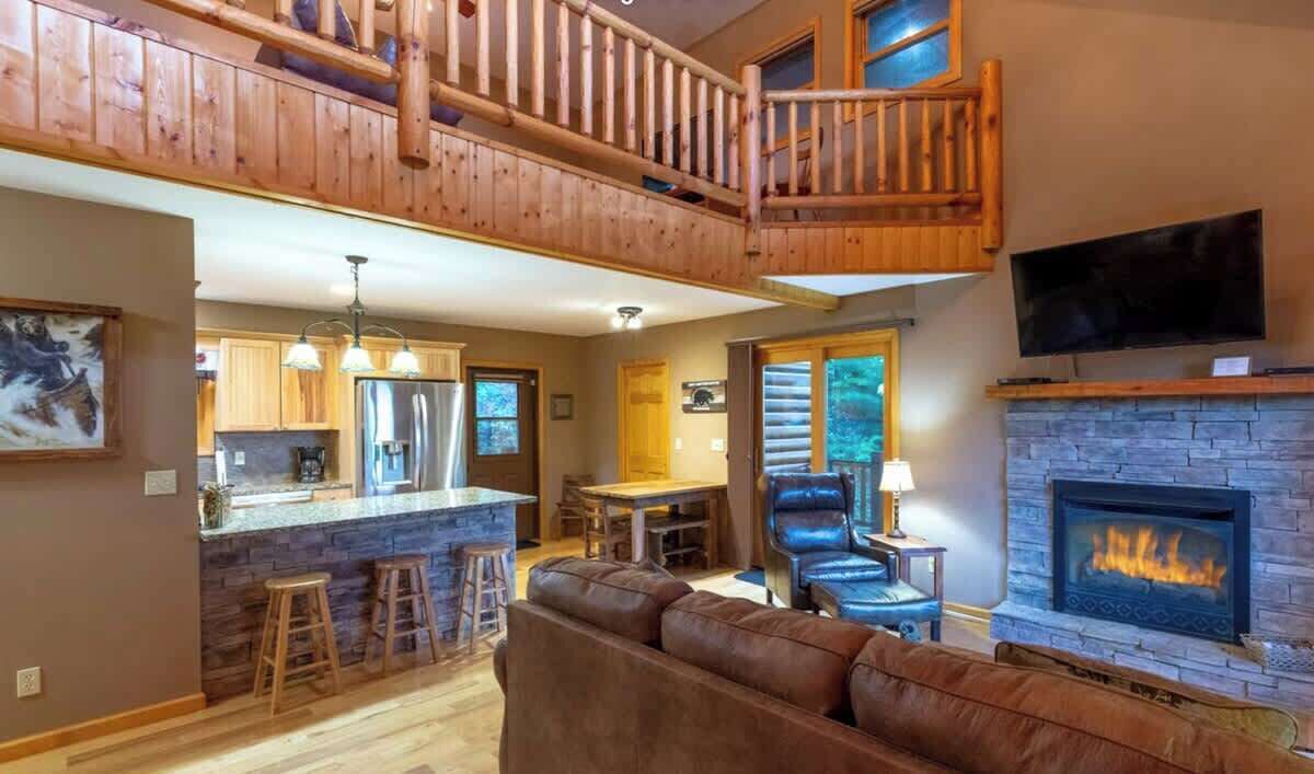 Photo of Livingroom in Whittier