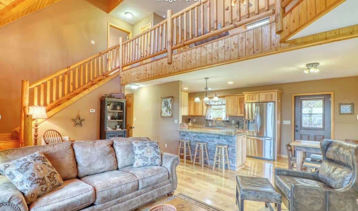 Photo of Livingroom in Whittier