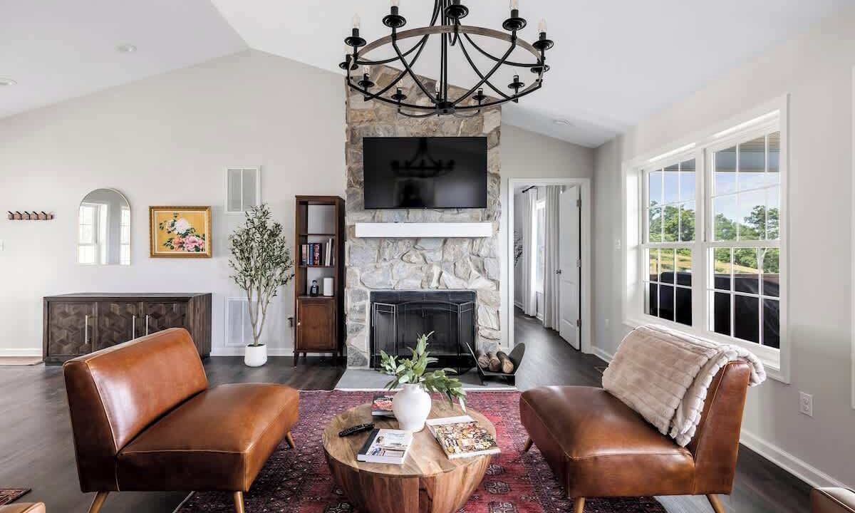 Photo of Livingroom in Front Royal