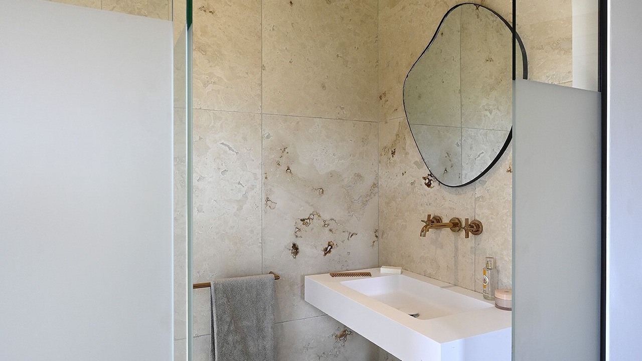 Photo of Bathroom in Lagnes