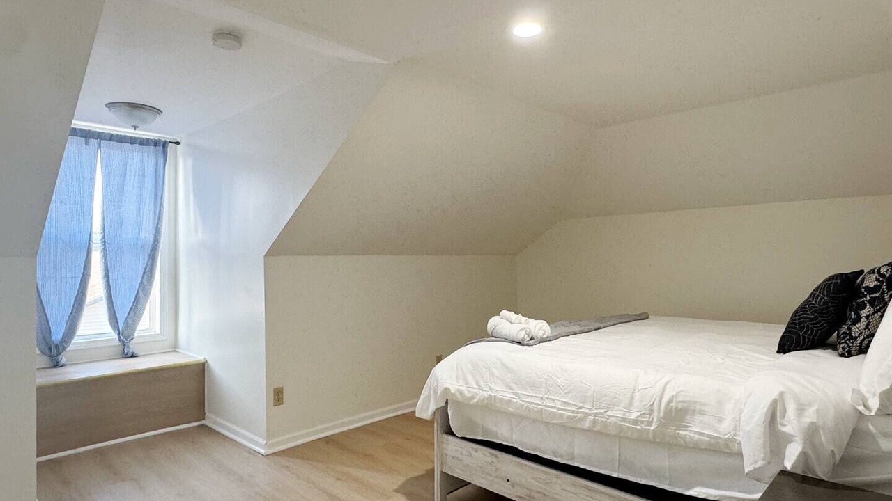 Photo of Bedroom in Inglefield