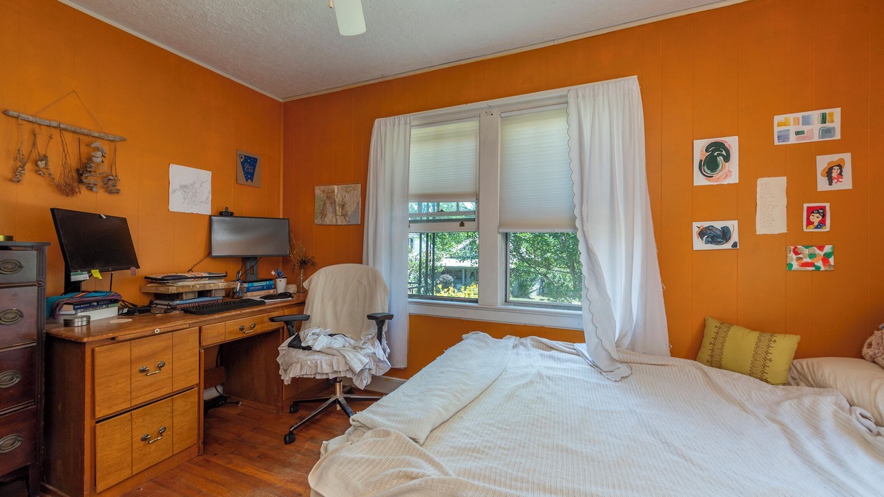 Photo of Bedroom in Asheville