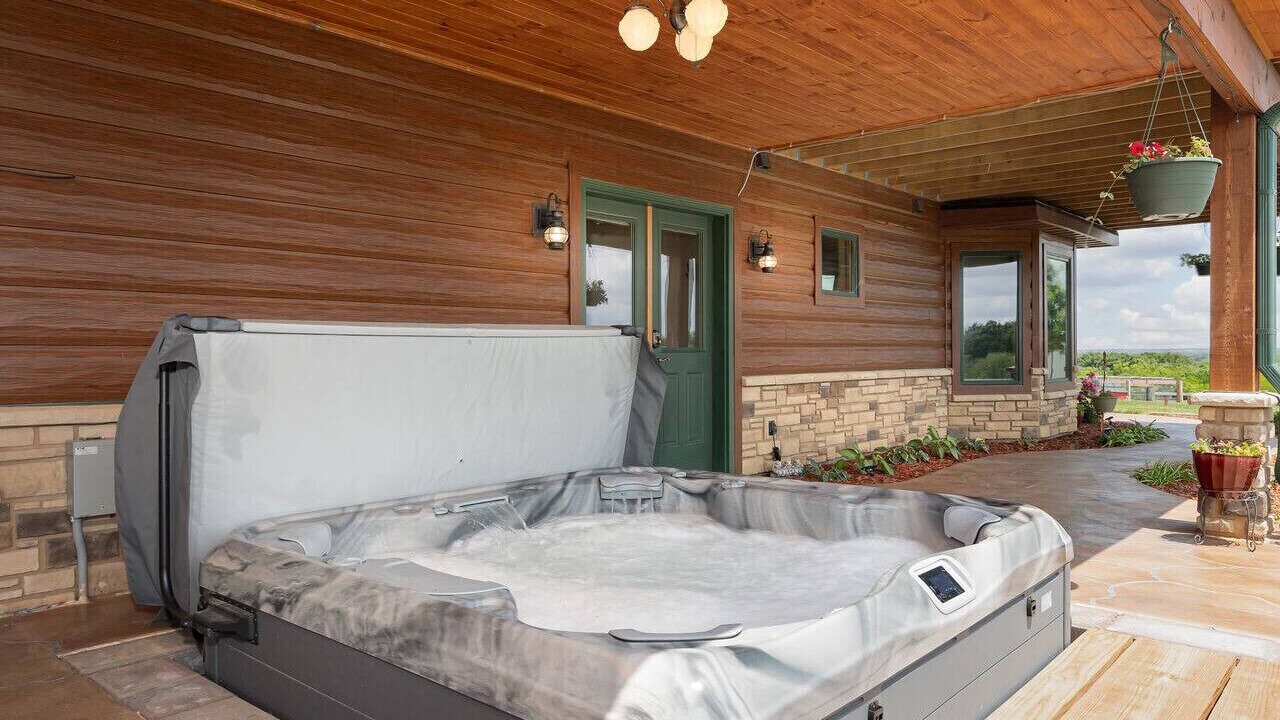 Photo of Patio Balcony in Buchanan County