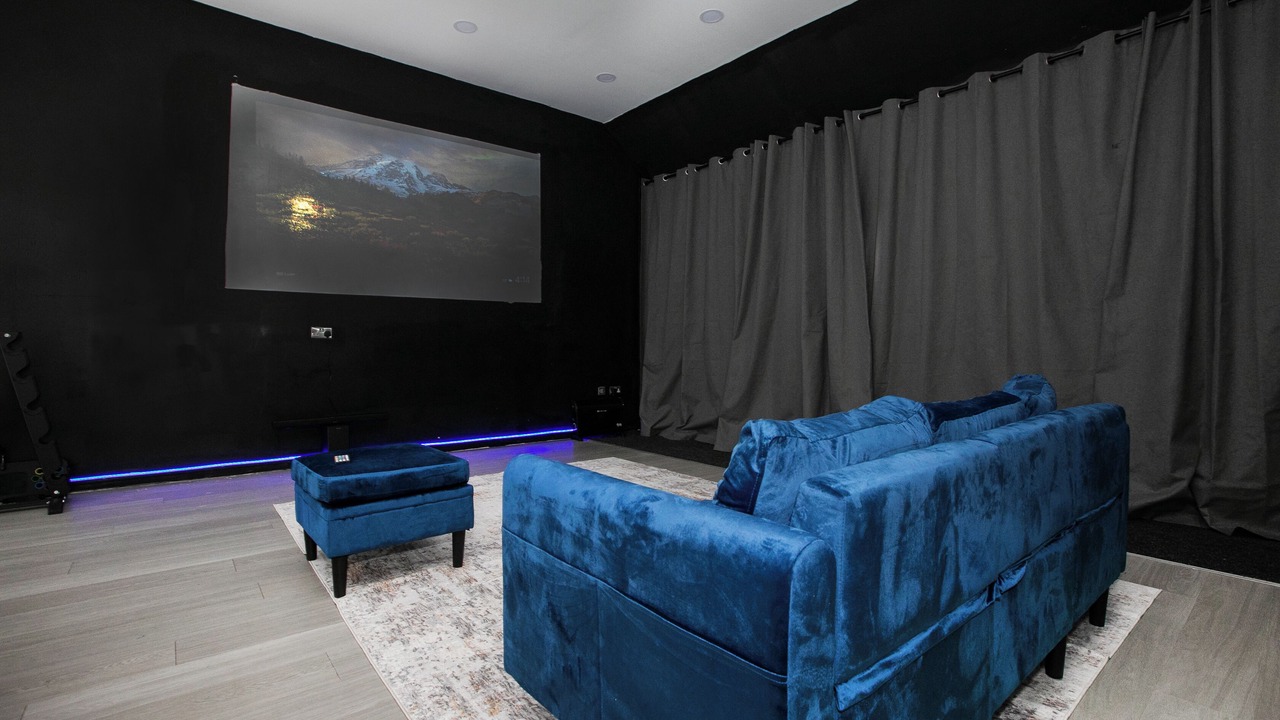 Photo of Others in Belle Vue