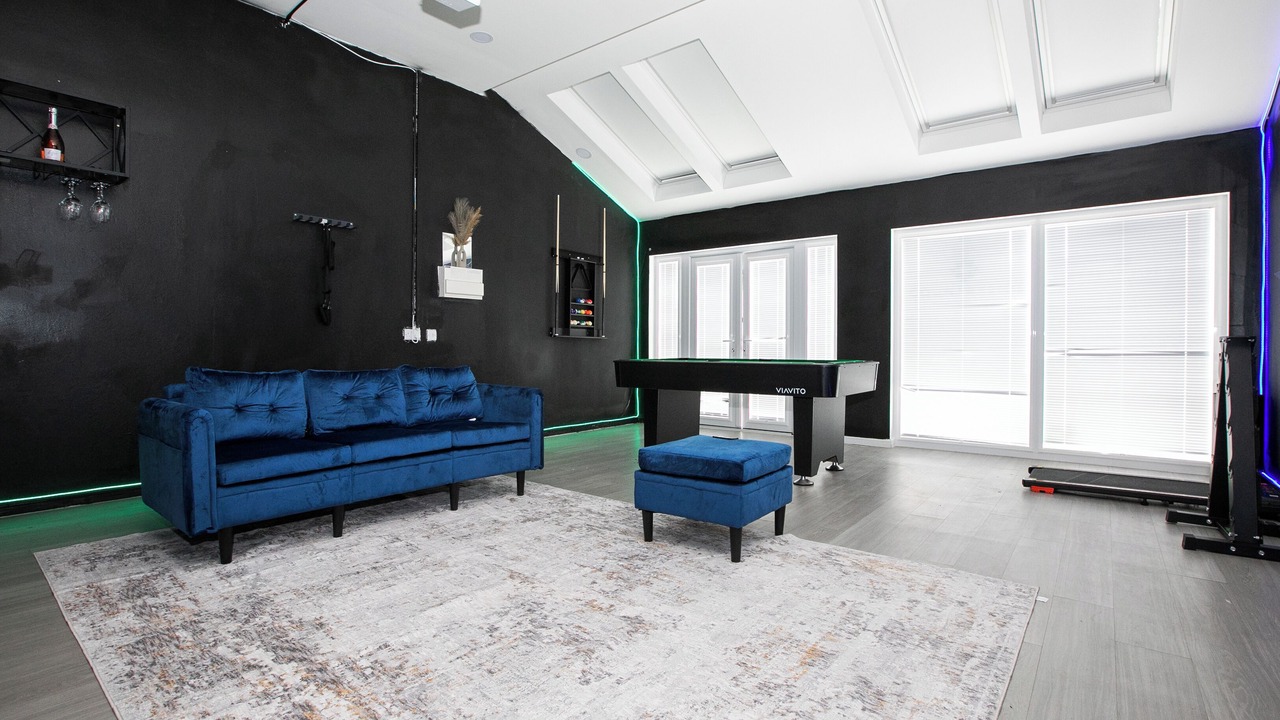 Photo of Others in Belle Vue