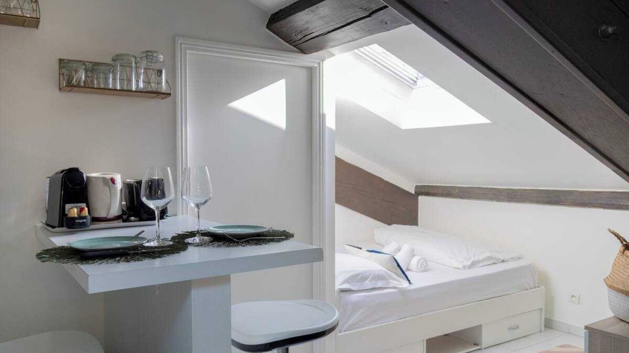 Photo of Others in 2nd Arrondissement