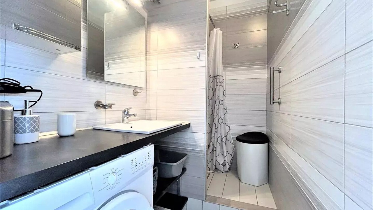 Photo of Bathroom in Greoux-les-Bains