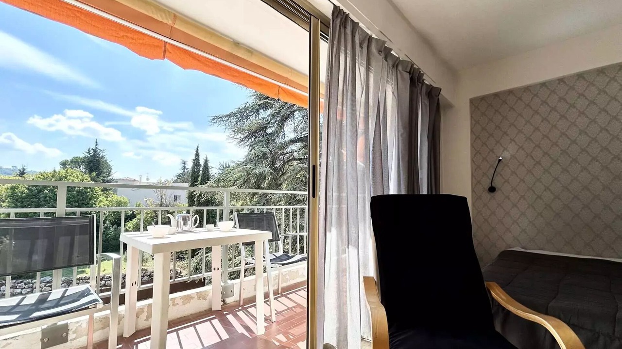 Photo of Bedroom in Greoux-les-Bains