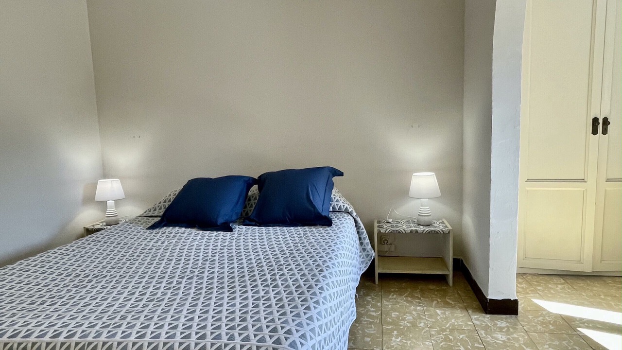 Photo of Bedroom in Pals
