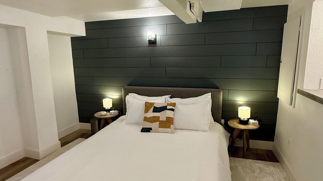 Photo of Bedroom in Fauntleroy