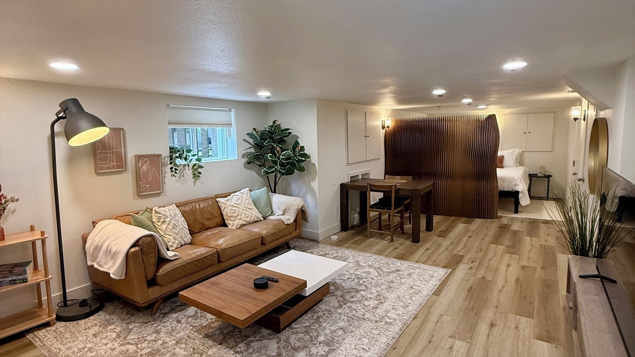 Photo of Bedroom in Fauntleroy