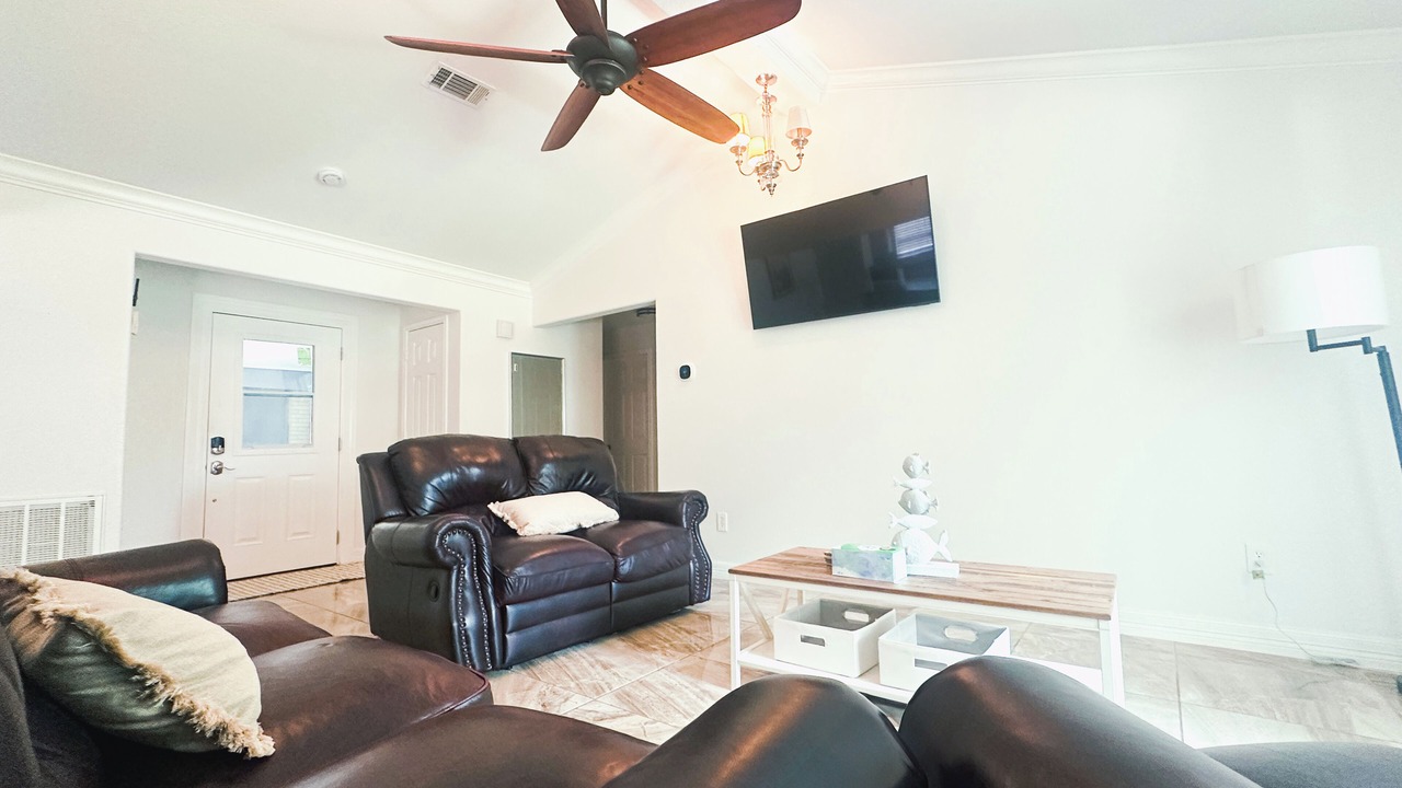 Photo of Livingroom in El Lago