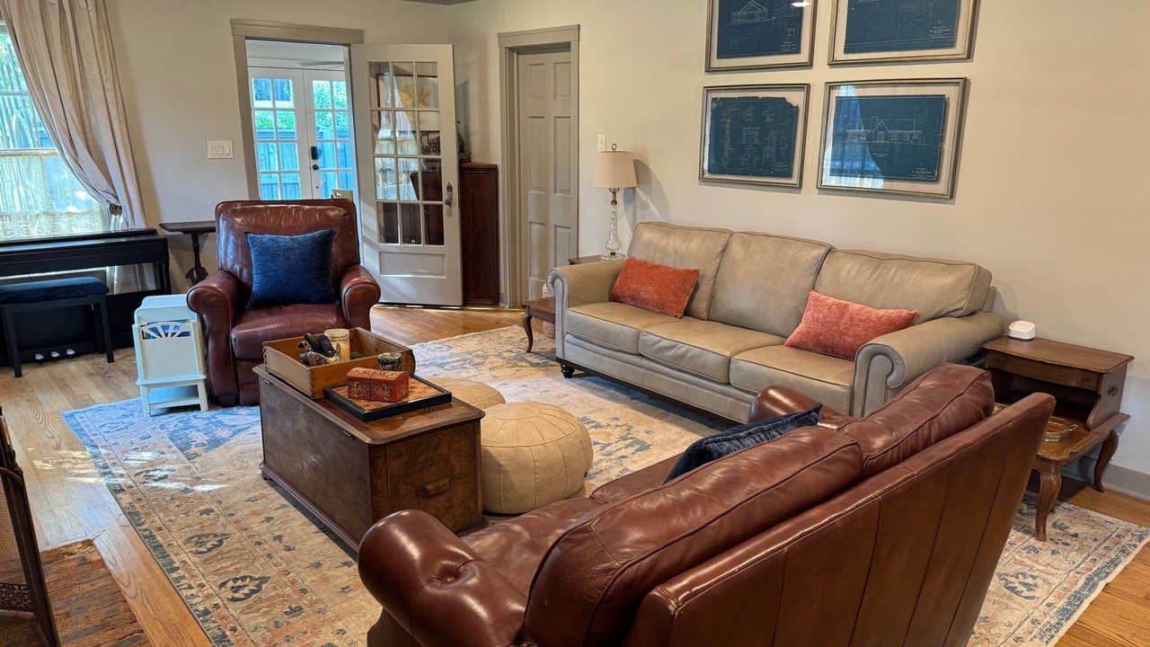 Photo of Livingroom in Bryan