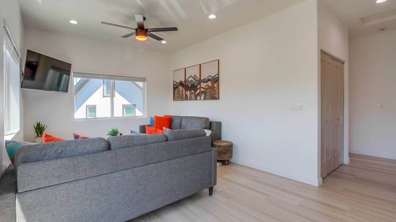 Photo of Livingroom in Country Club