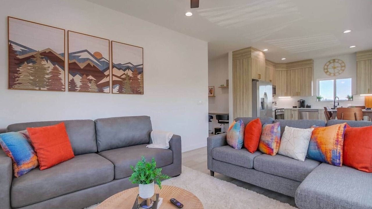 Photo of Livingroom in Country Club