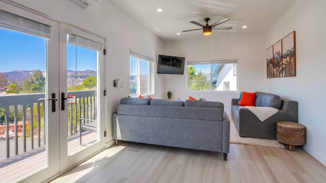 Photo of Livingroom in Country Club