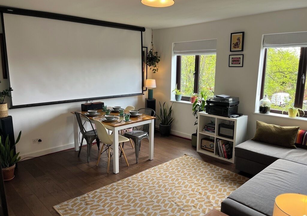 Photo of Livingroom in Lee